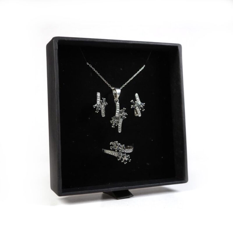 Entwine - Black Edition