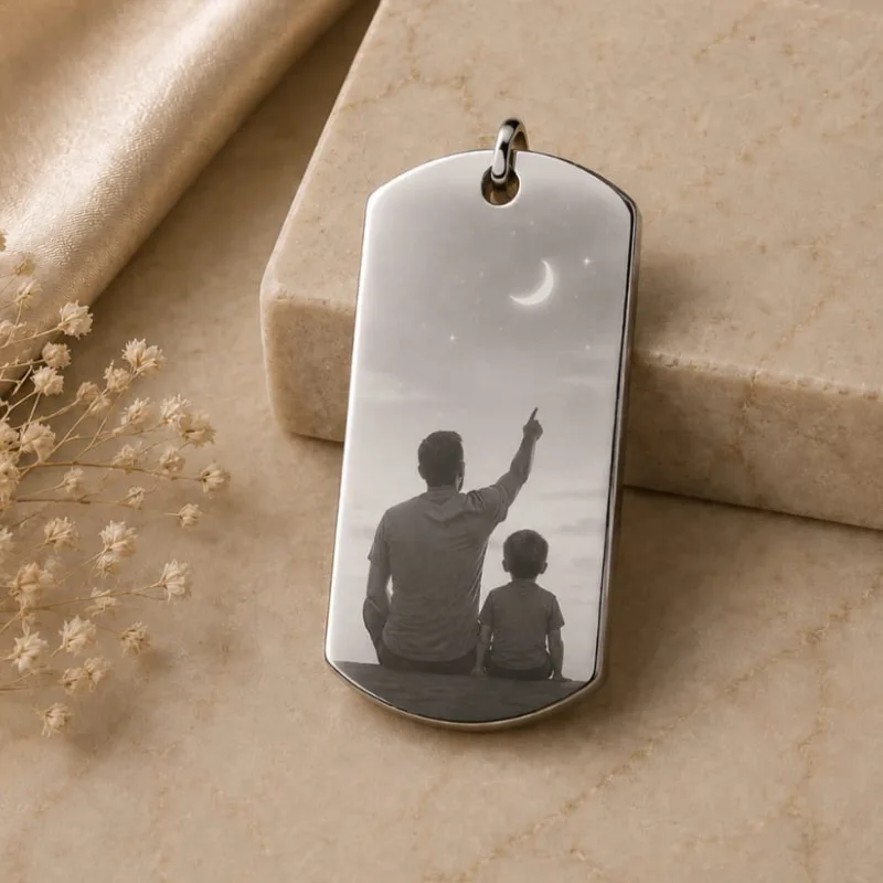 Photo engraved silver pendant custom gift by Elements Winkel
